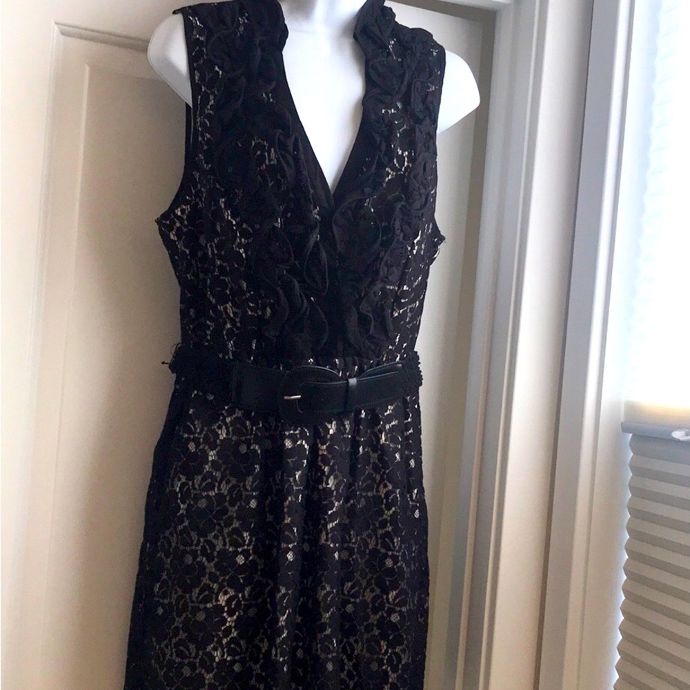 🆕 Women’s sexy NWT Black lace Mini dress with flesh colored underlay